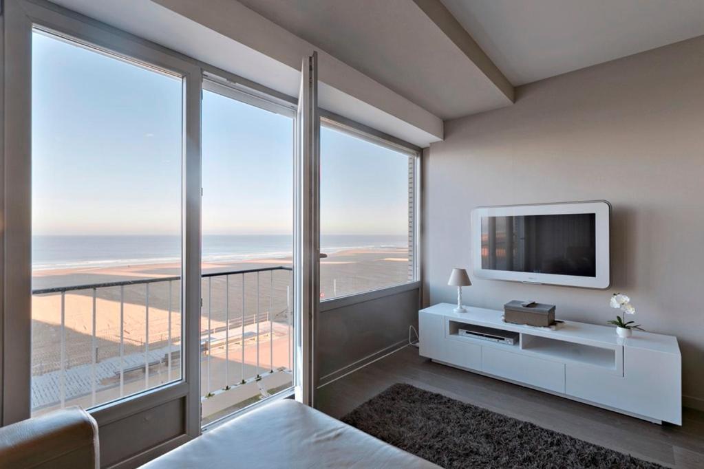 Апартаменти Montezuma Luxe Studio Met Frontaal Zeezicht Zonder Aparte Slaapkamer Остенде Екстер'єр фото
